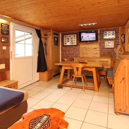 Bungalow, Wernsdorf بيت للعطل